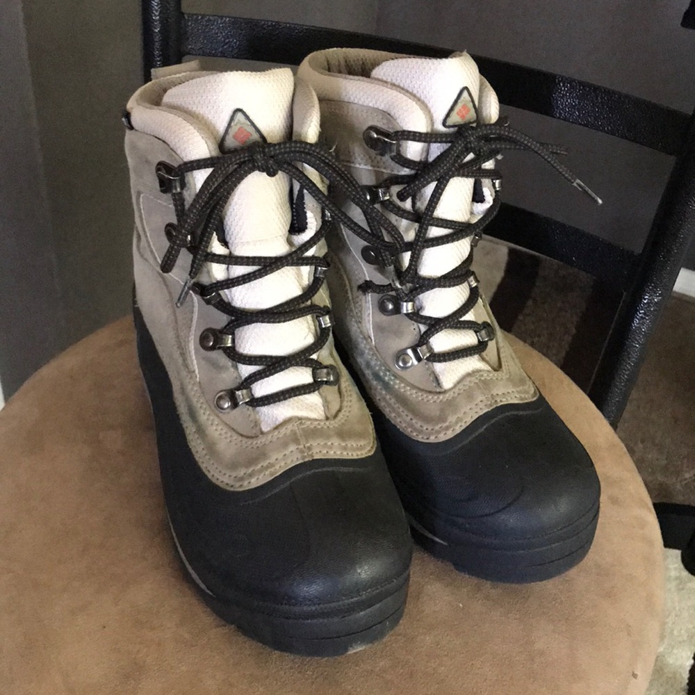 Boys Warm Columbia Boots
